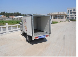 電動(dòng)貨車展示